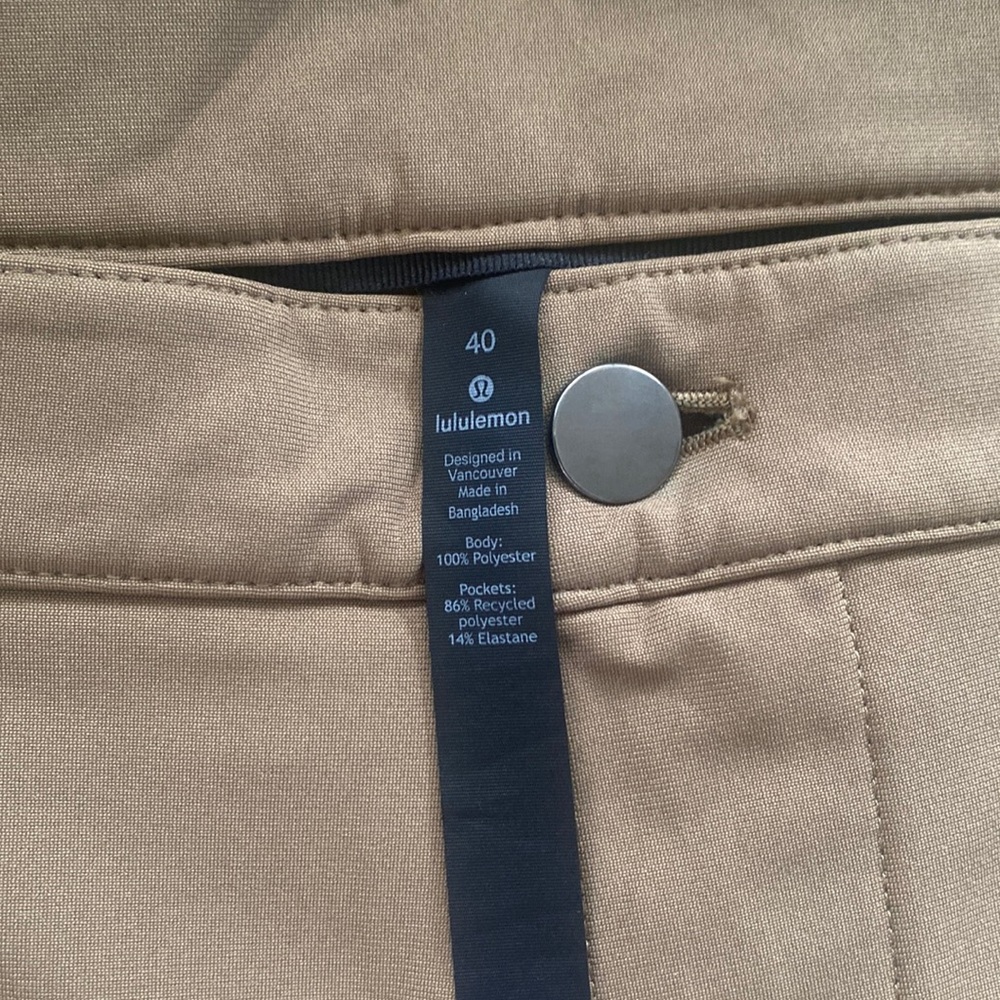Lululemon Athletica size 40x33 men’s 5 pocket pants Lightly worn.Great condition